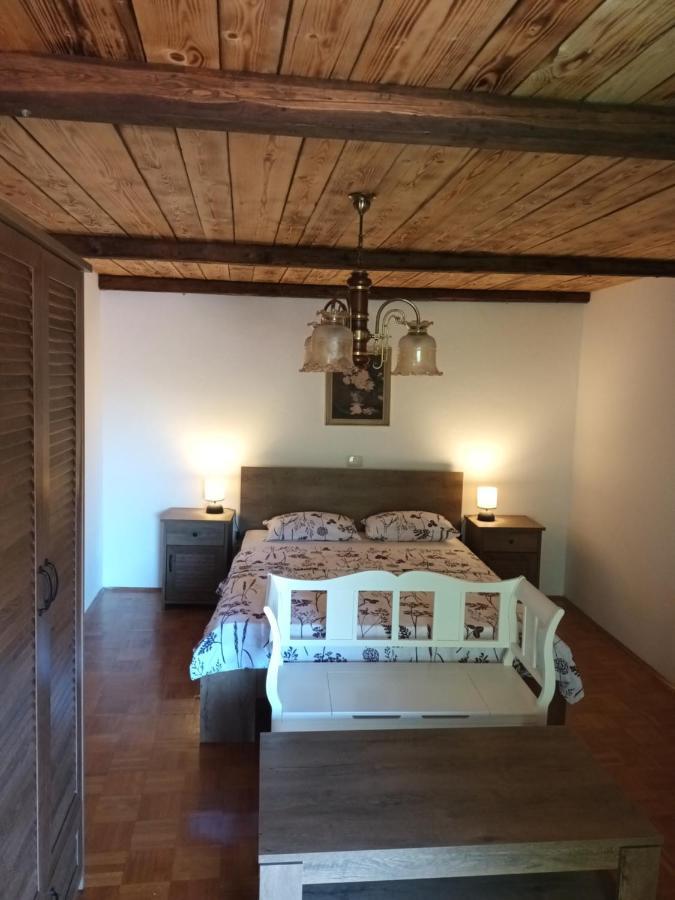 Soba S Kopalnico Brina3 Appartement Sežana Buitenkant foto